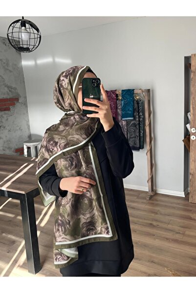 Merwiss Πράσινο σάλι με ροζ έθνικ σχέδιο