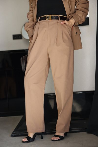 Özge Özgenç Pleated Carrot Trousers