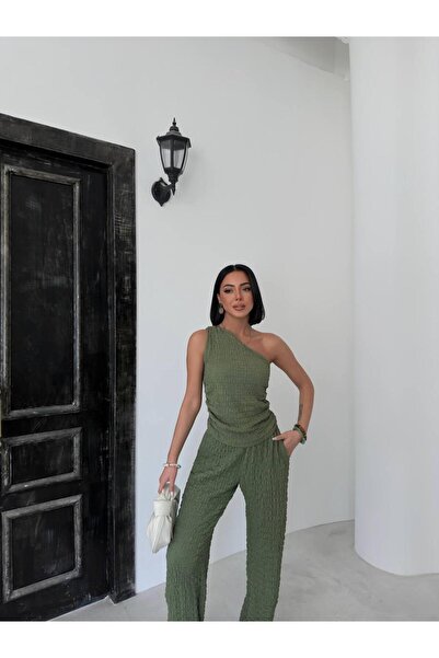 LOVE GO One Shoulder Seersucker Double Set