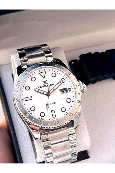 Daniel Klein Steel and Silicon Bordered Wristwatch, 3 Atm Men with Calendar and Privilege