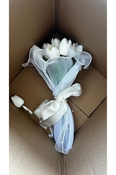 EverAfterDesignCo Tüllü lale gelin buketi