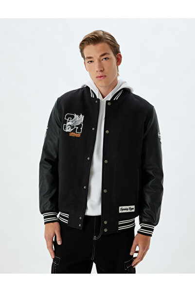 Koton Колежанско яке с бомбър яка, вталена кройка, щампован джоб с копчета тип „тик-так“