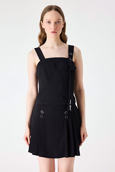 FEVER Nakış detaylı Kalın askılı siyah bluz