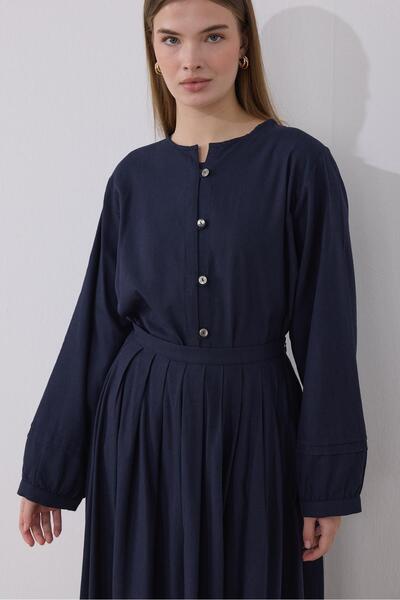 Moca طقم أكيلة الكتاني باللون الأزرق الداكن