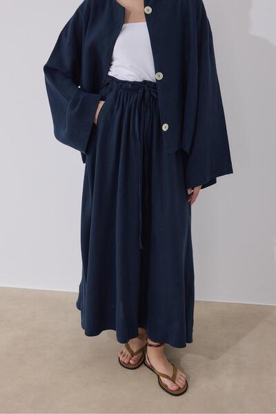 Moca Day Flared Skirt Navy Blue