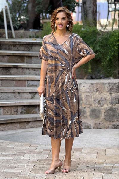 Nevin Kaya Moda Καφέ βαμβακερό φόρεμα με λαιμόκοψη σε σχήμα V