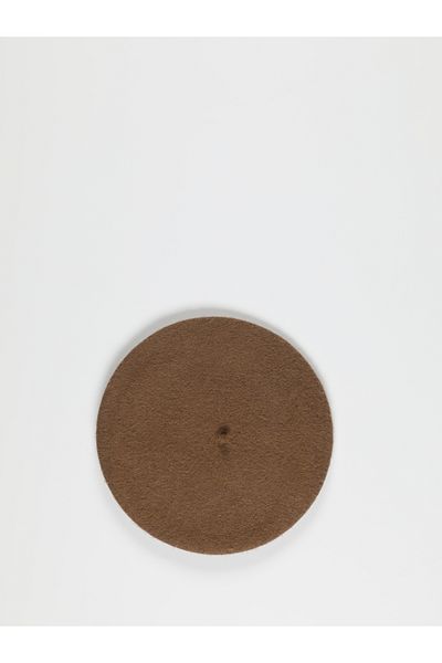 Colin's Women's Beige Beret