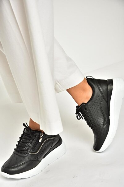 Fox Shoes U702020709 Černé sportovní boty se silnou podrážkou