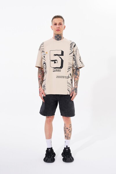 Machinist Men's Number 5 Printed Oversize Light Beige T-Shirt