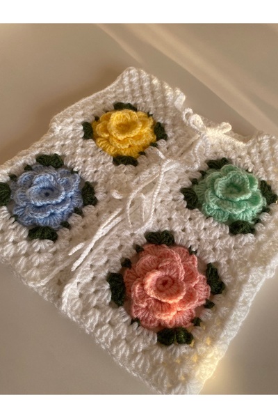 NAKO Gül motifli örgü bebek yeleği