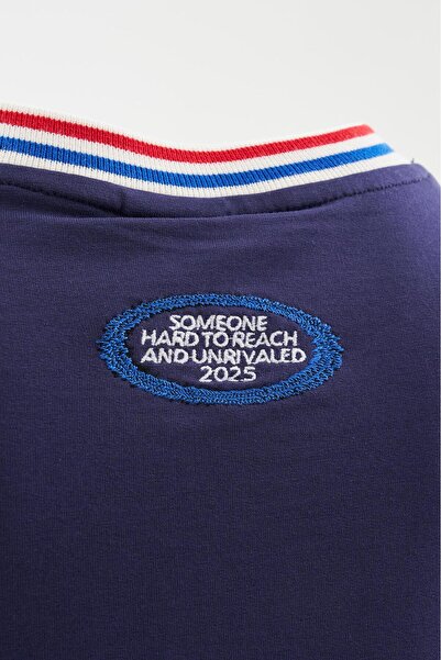 Machinist Чоловіча сорочка з смугастим коміром і вишитим великим написом Lacivert Tişört