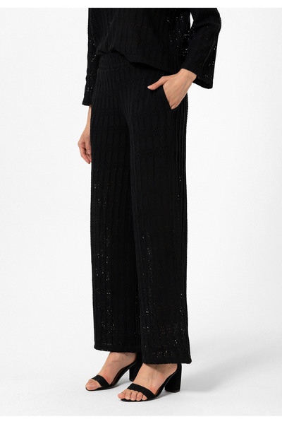 Williot Johanna Чорні ажурні в'язані штани з еластичним поясом, трубоподібними штанинами та кишенями, прямий крій, жіночі штани