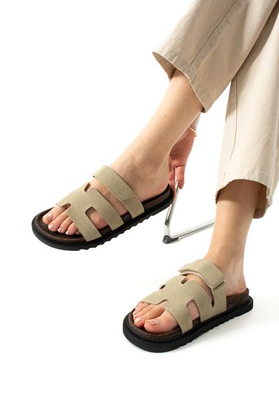 Neva'nın Butiği Γυναικείες παντόφλες Merry Velcro Άνετη Σόλα Suede