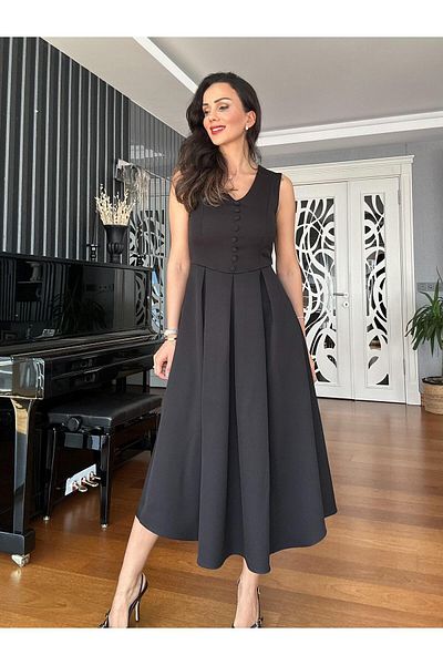 Atelier Derin Rochie midi neagră cu decolteu în V cu nasturi