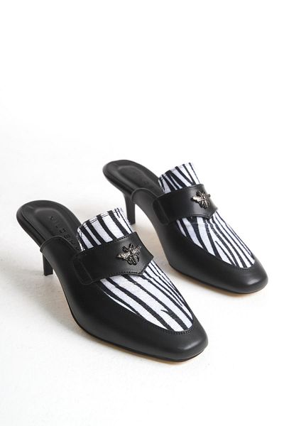 Niloshka ORNELLO Γυναικείες παντόφλες Loafer με αξεσουάρ με μοτίβο λευκής ζέβρας