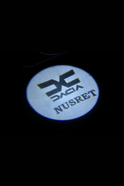 Home Dacia Kişiye Özel İsimli Pilli Kapı Altı Logo 2'li - Montajsız Oto Aksesuar