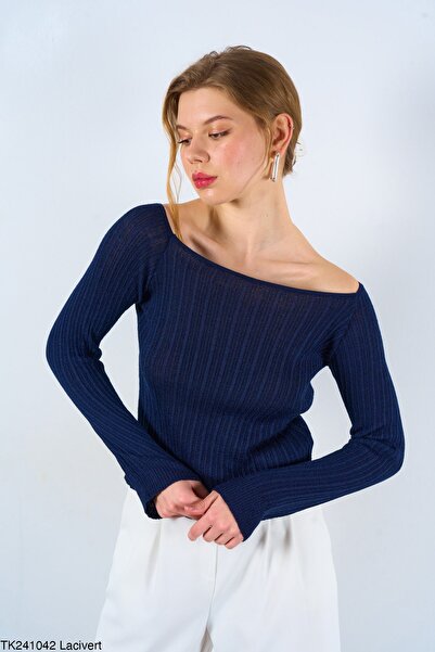 Qu Style OMUZU AÇIK İNCE TRİKO KAZAK