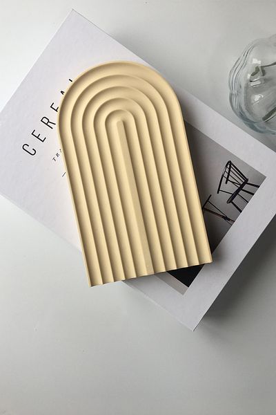 sin istanbul Striped Concrete Plate Beige