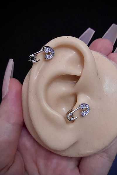 Blisse Piercing Women's Safety Pin Figured Tragus Helix Ring Steel Piercing