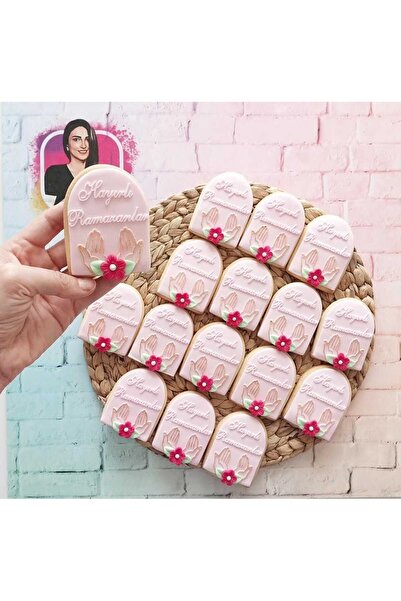 Tatlı Armağanlar Ramazan Ayına Özel Çiçek Açan Dua Eden Eller Butik Kurabiye - 20 Adet