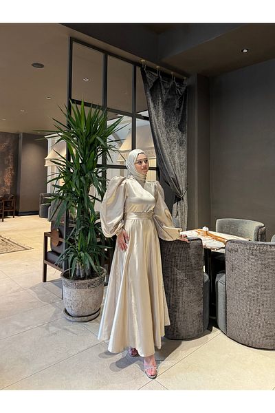 berre yazıcı Βραδινό φόρεμα Lina Beige Hijab