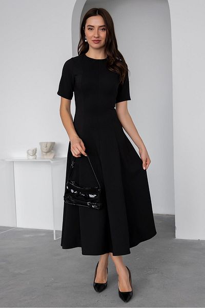 Monapera Rochie lungă evazată cu mâneci scurte