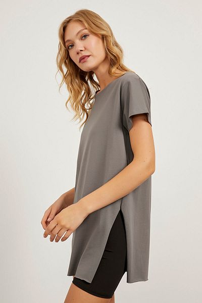 Arma Life Tricou cu mânecă scurtă oversize cu fustă pentru femei