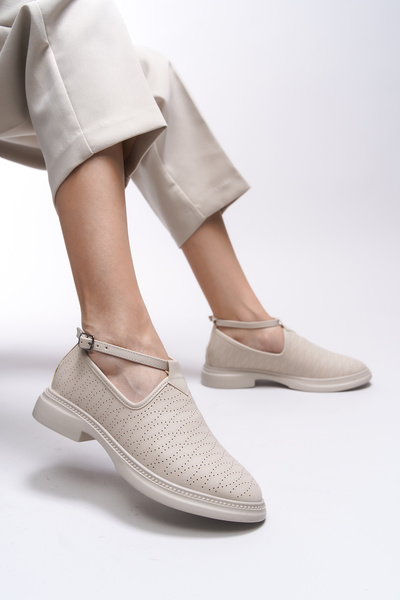 Riccon Beige Hardcover Imaraele Women's Casual Shoes 0012455