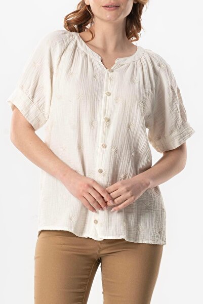 Eliş Şile Bezi Καλοκαιρινή μπλούζα με κοντό μανίκι V λαιμόκοψη Venus με κουμπιά μουσελίνα υπόλευκη KrkByz