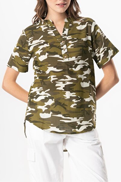 Eliş Şile Bezi Κοντό μανίκι Şile Bezi Seda V λαιμόκοψη, καμουφλάζ καλοκαιρινή μπλούζα πράσινη Ysl
