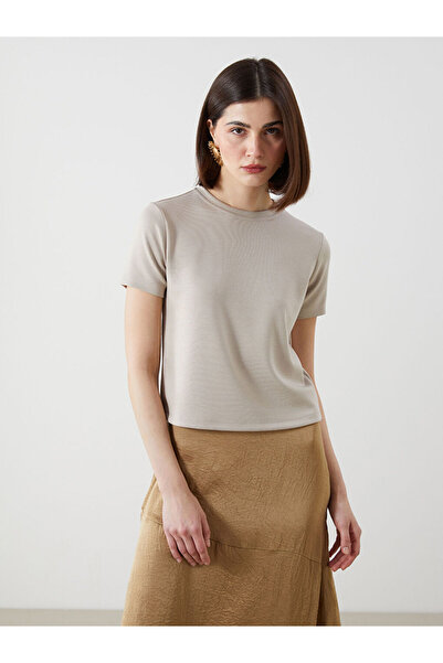 LC Waikiki RMZ GİYİM FARKIYA تي شيرت نسائي بياقة روبا