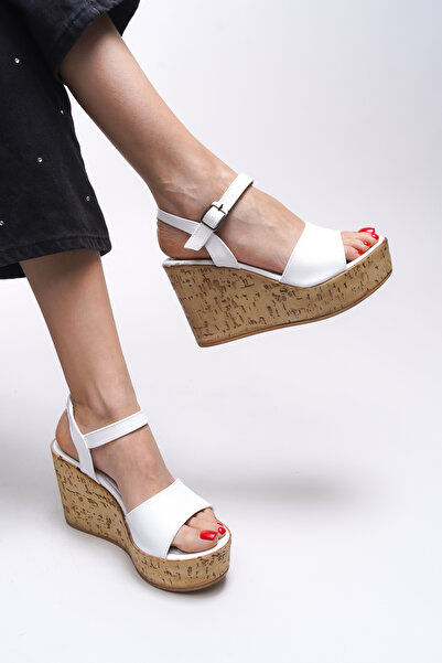 Riccon Avilthyl Women's Wedge Heeled Sandals 0012910   White