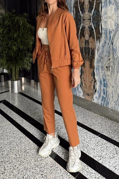 Suzi butik طقم جاكيت وبنطلون مطاطي بسحاب للنساء 4S331