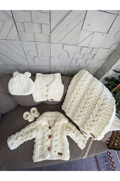 Alizee Hand Knitted Baby Blanket & Cardigan Set