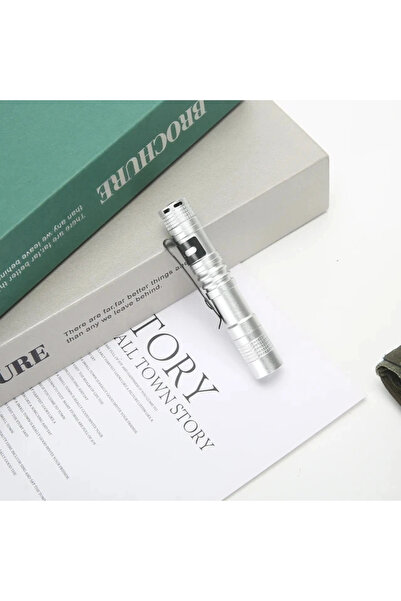 Choice مصباح يدوي صغير محمول يعمل ببطارية AAA مزود بمشبك قلم، مناسب للتخييم في الهواء الطلق