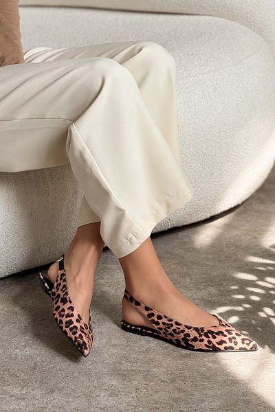 NİŞANTAŞI SHOES Viva Damen-Ballerinas mit Leopardenmuster und Satin-Gummi-Detail und kurzem Absatz