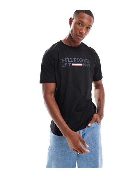 Tommy Hilfiger تي شيرت برسومات عادية باللون الأسود