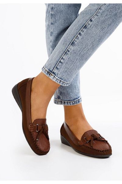 B T Shoes Women's loafers Janetta Brown