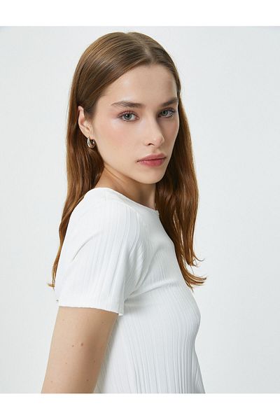 Koton T-shirt με υφή Slim Fit Crew Neck κοντό μανίκι