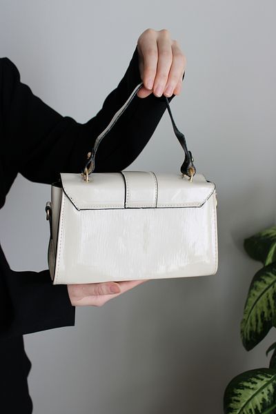 Mimoza Women's Beige Patent Leather Hand and Shoulder Bag