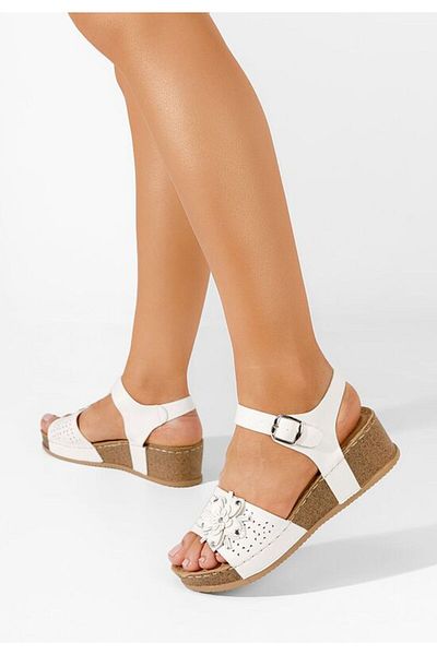 B T Shoes Sandale cu platforma Markia albe