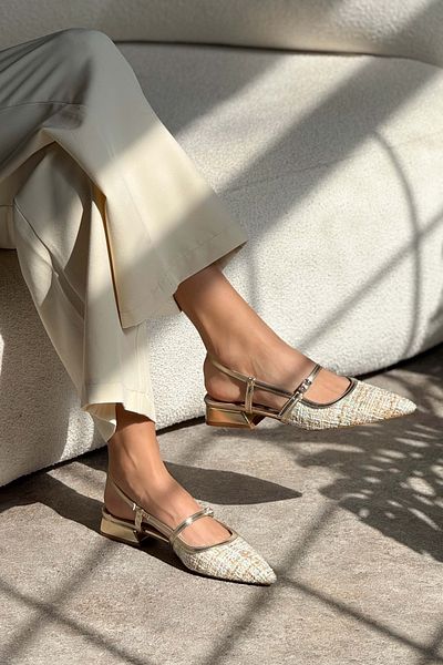 NİŞANTAŞI SHOES X-Harmony Kolorowe Kilimowe Złote Paski Szczegół Szpiczasty Nosek Krótkie Obcasy Damskie Baleriny