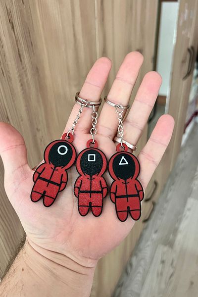 lina hobby Squid Game Themed Keychain - Set of 3 Pieces, Red Figures, Durable and Stylish Design