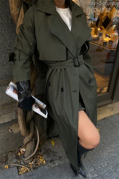 leyla sanat sanata yeni bir bakış açısı Trench with Side Slit Detail - Khaki
