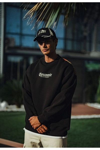 Modayakamoz Hanorac negru oversize cu decolteu cu imprimeu
