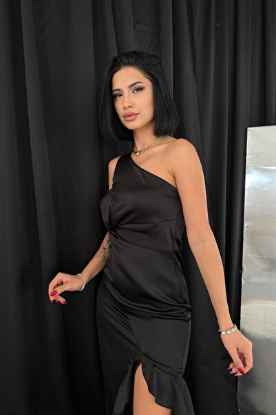 gl00my Eyesof Black Flounced Satin Evening Dress