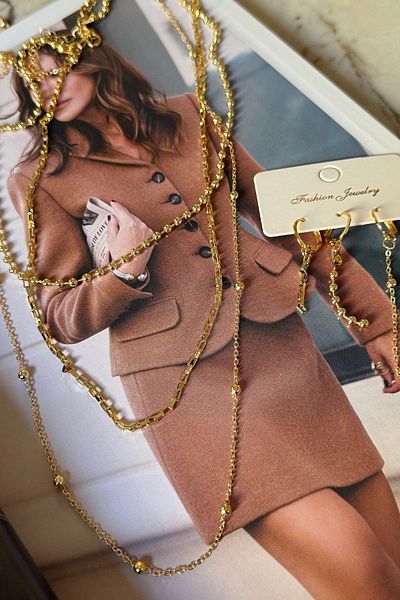 Trendy Butik Chain Necklace Earring Set