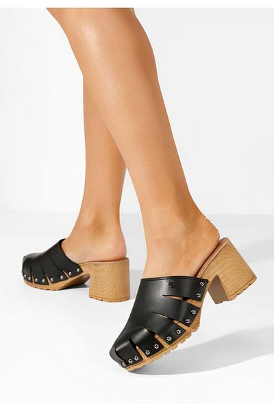 B T Shoes Women's Vaida platform clogs in black