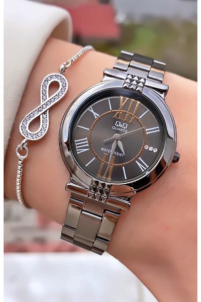 Q&Q Brand Black Color Steel Band Women's Wrist Watch - Bracelet Gift
