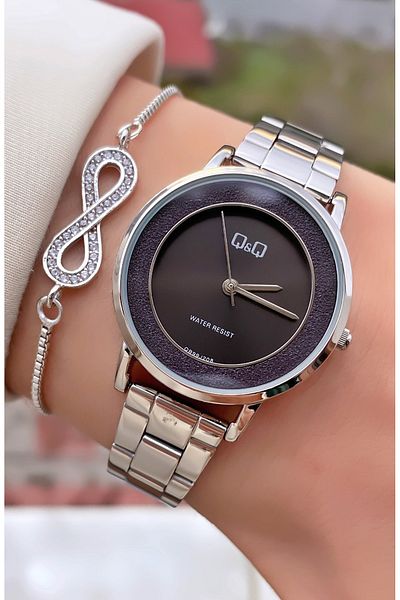 Q&Q Silver Color Women's Wristwatch - Bracelet